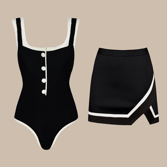 Damen einteiliger Badeanzug mit klassischen Knopfdetails R&B