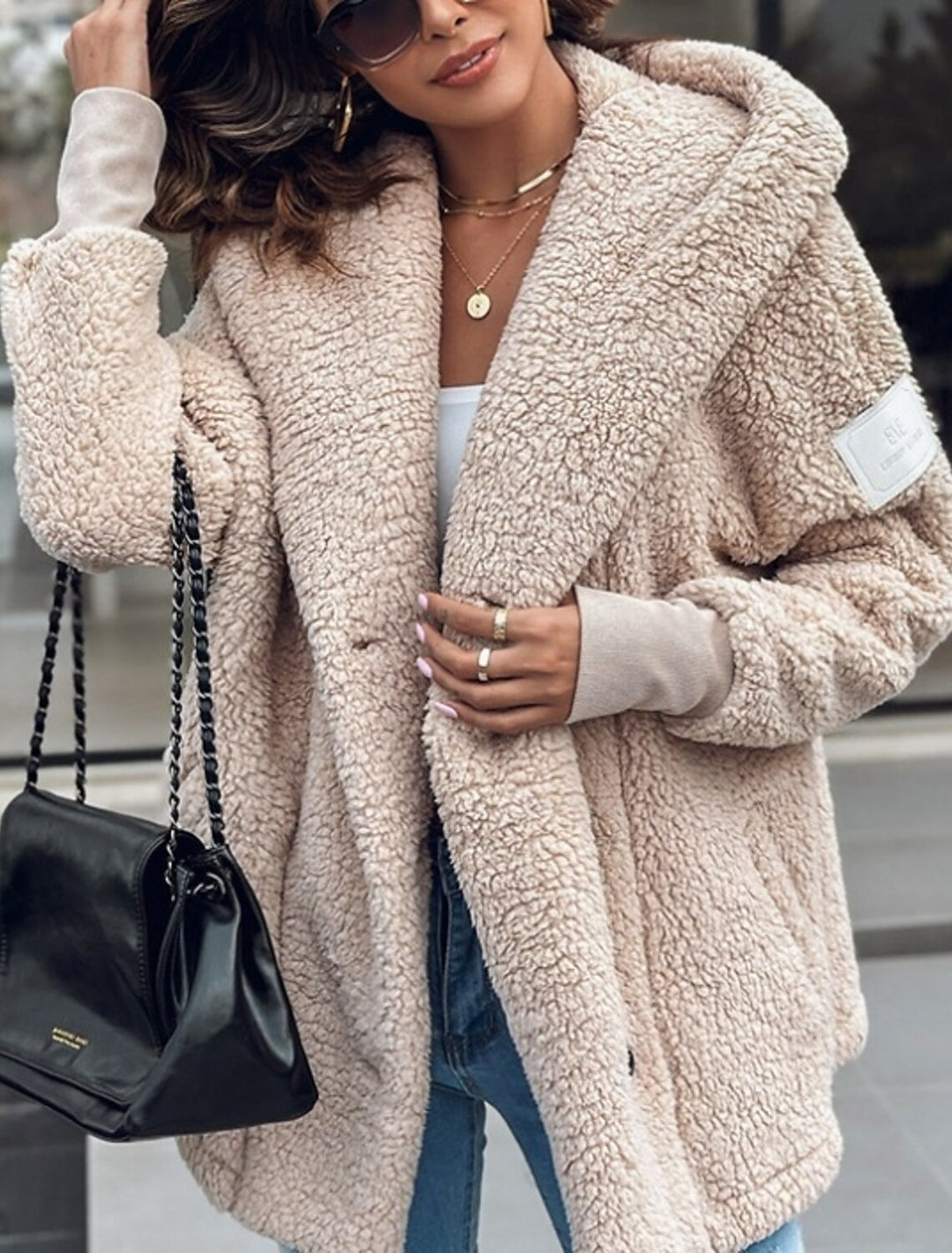 Damen Flauschige Teddyjacke mit oversized Kragen und praktischen Taschen R&B