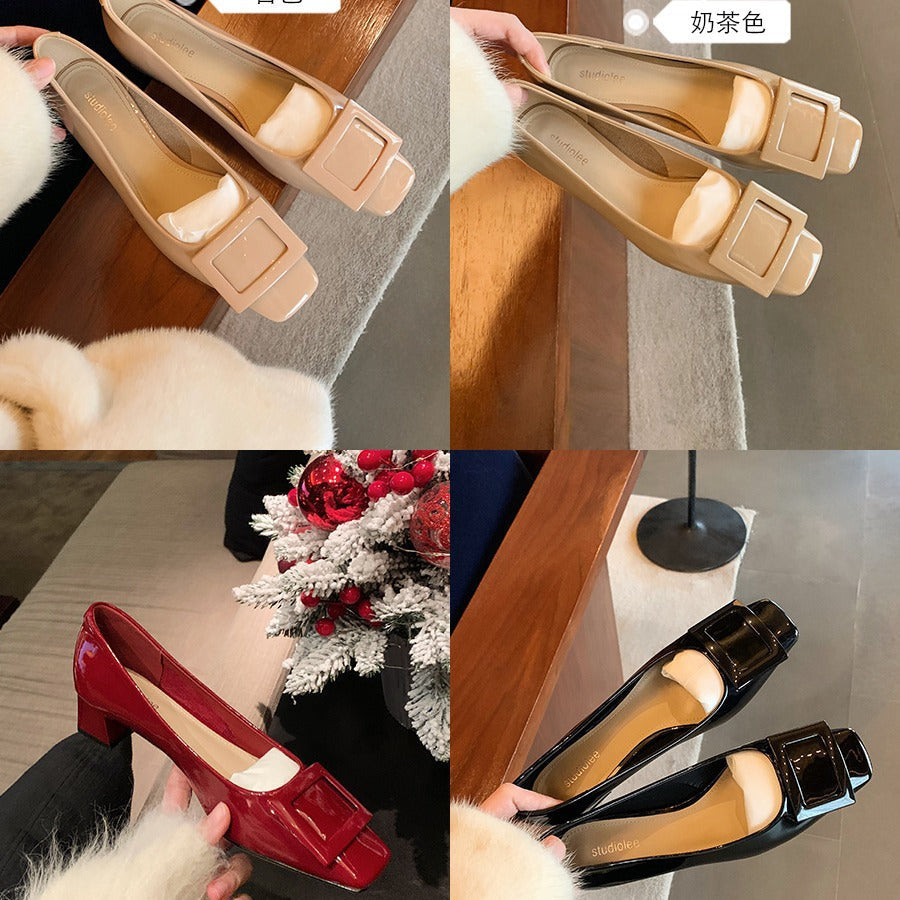 Damen Elegante Pumps mit dekorativer Lack-Optik und glamourösem Schmuckdetail