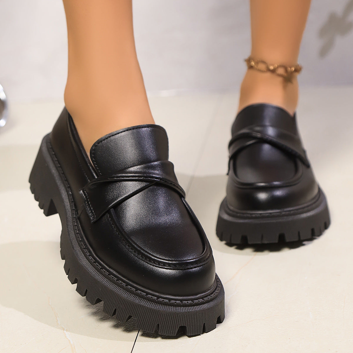 Damen Mokassins mit robustem Plateau und elegantem Riemendesign R&B
