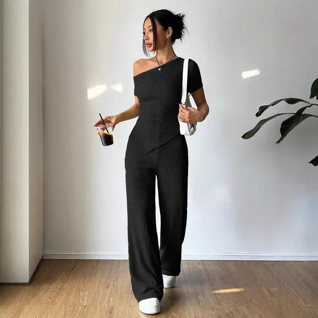 Damen Eleganter Jumpsuit mit asymmetrischem Schnitt und Raffungen