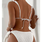 Damen Triangel-Bikini mit dekorativen Rüschendetails und strahlendem Ausschnitt R&B