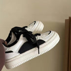Damen Sportliche Sneakers mit gepolsterter Laufsohle und markantem Design R&B