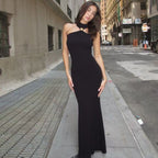 Damen Elegantes Maxikleid mit schickem Halterneck und figurbetonter Silhouette R&B