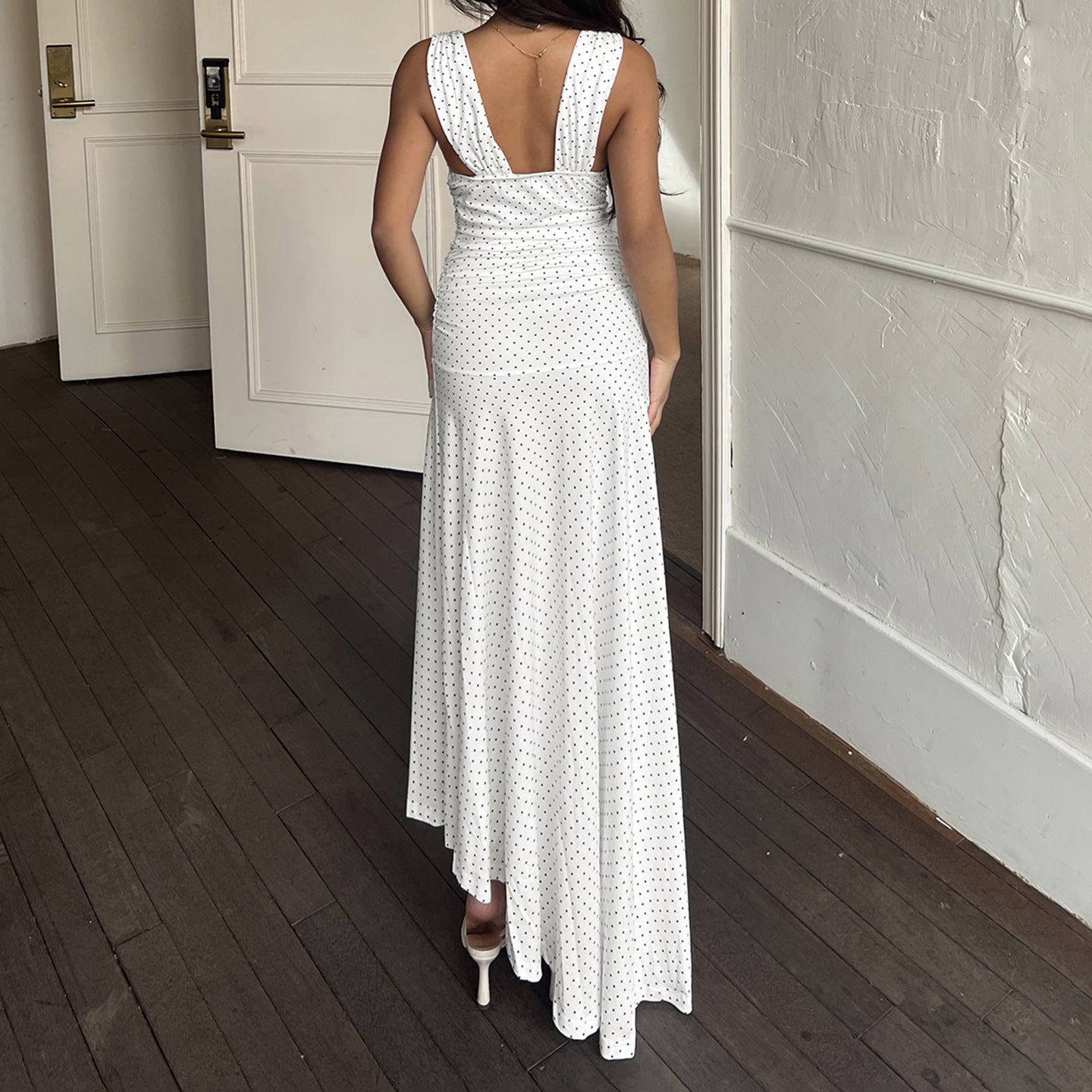 Damen Maxikleid mit asymmetrischem Saum und tiefem V-Ausschnitt R&B