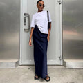 Damen elegantes Maxikleid mit asymmetrischem Schnitt und dekorativem Überwurf R&B