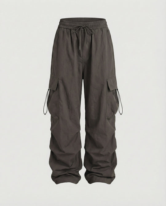Utilitaristische Cargohose mit hoher Taille großen Klapptaschen und verstellbarem Saum R&B