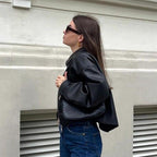 Damen Modische Cropped Kunstlederjacke mit Reißverschluss und Taschen R&B
