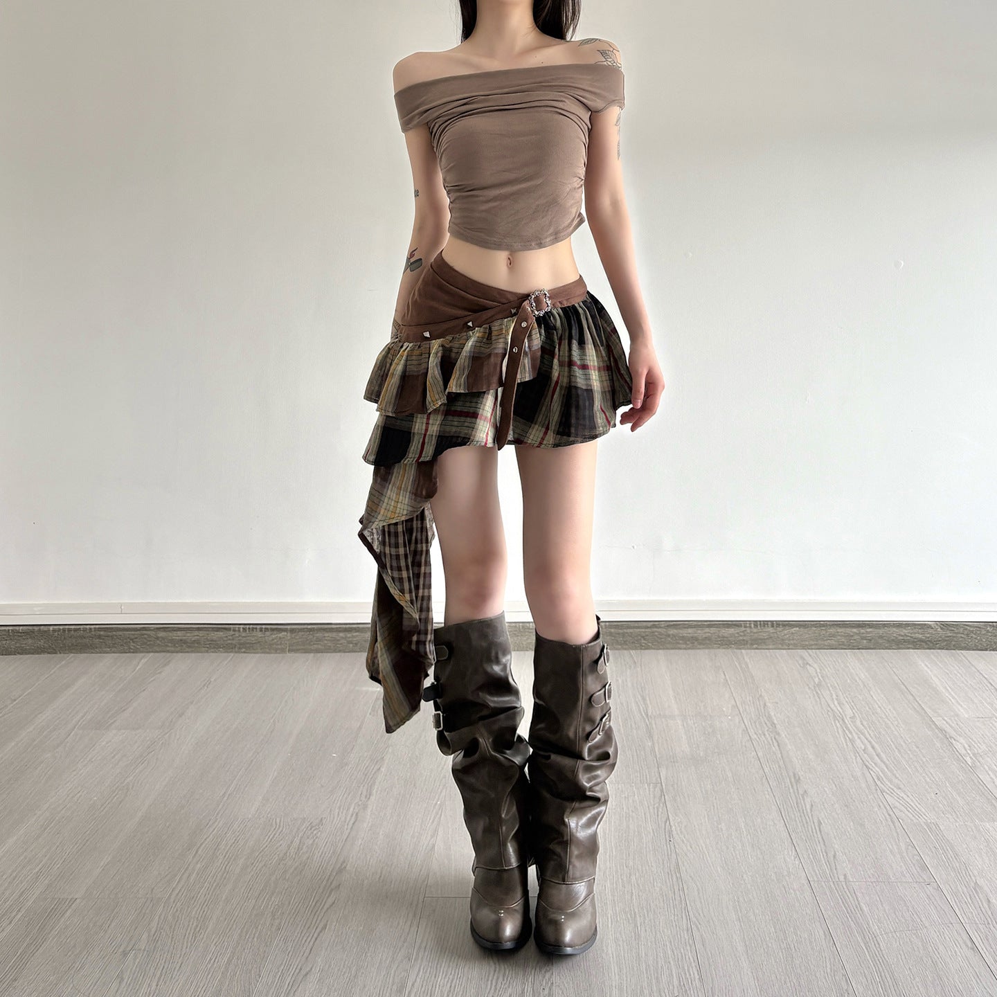 Damen Verspielter Karorock mit asymmetrischem Schnitt und verstellbarem Bund R&B
