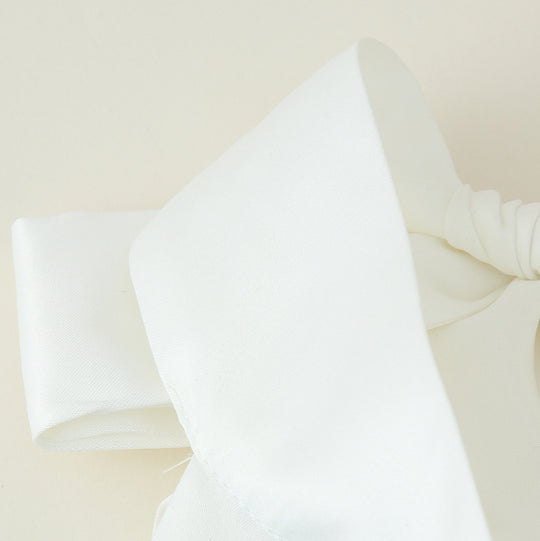Damen Trägerloses Sommerkleid mit verspieltem Rüschensaum R&B