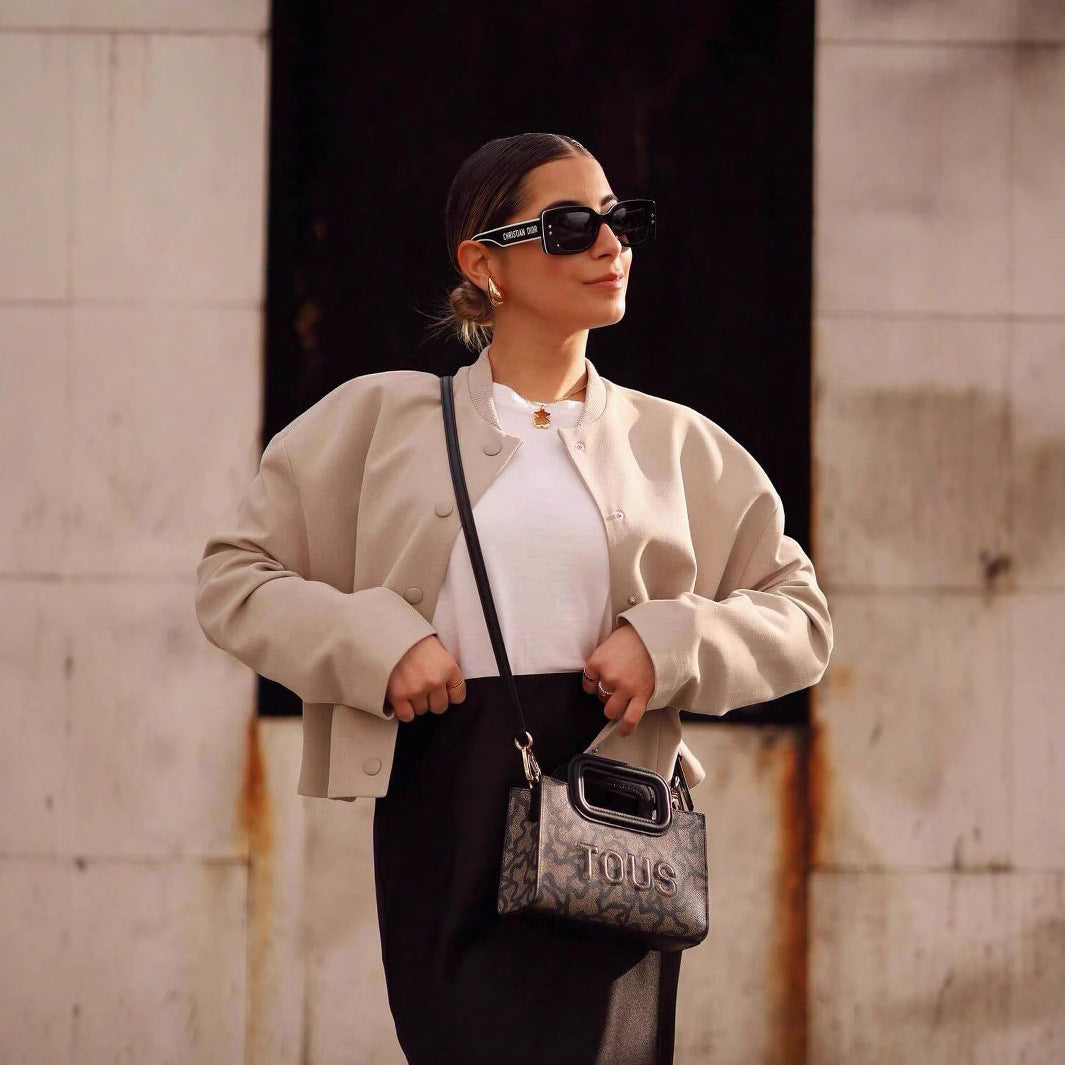 Damen modische Cropped-Jacke mit Knopfverschluss und elastischem Ausschnitt