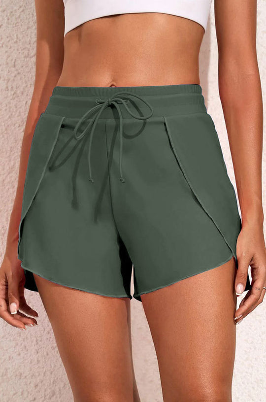 Damen Sportliche Shorts mit innovativen Schnitt und atmungsaktiven Materialien R&B