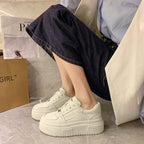 Damen Sportliche Plateau-Sneaker mit rutschfester Gummisohle und atmungsaktivem Obermaterial