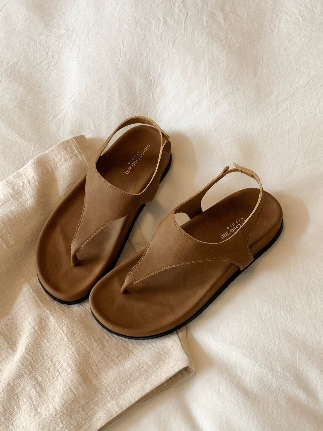 Damen Zehentrenner-Sandalen mit ergonomischem Fußbett und stilvollem Design R&B
