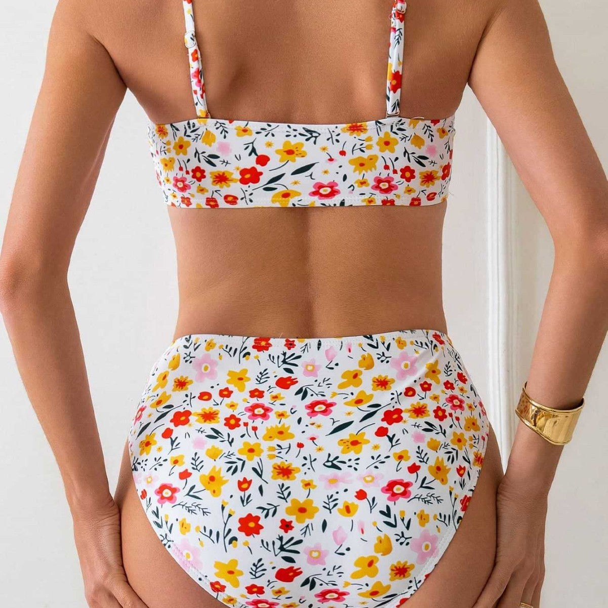 Damen Bandeau-Bikini mit hoch geschnittenem Unterteil und floralem Print R&B
