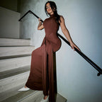 Damen Elegantes Maxikleid mit hochgeschlossenem Kragen und Drapierung R&B