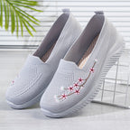 Damen Slip-On Freizeitschuhe mit luftdurchlässiger Oberflächenstruktur und floralem Dekor R&B