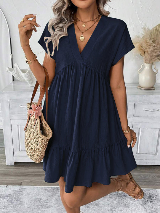 Damen kurzes Sommerkleid mit tiefem V-Ausschnitt und Rüschensaum R&B