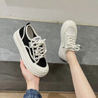 Damen Sneaker mit modischer Plateausohle und dekorativem Schnürsystem