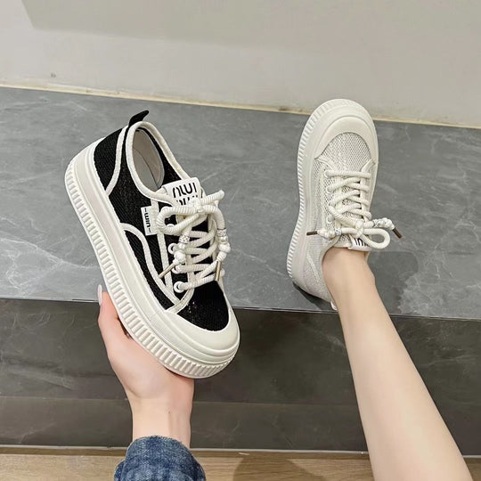 Damen Sneaker mit modischer Plateausohle und dekorativem Schnürsystem R&B