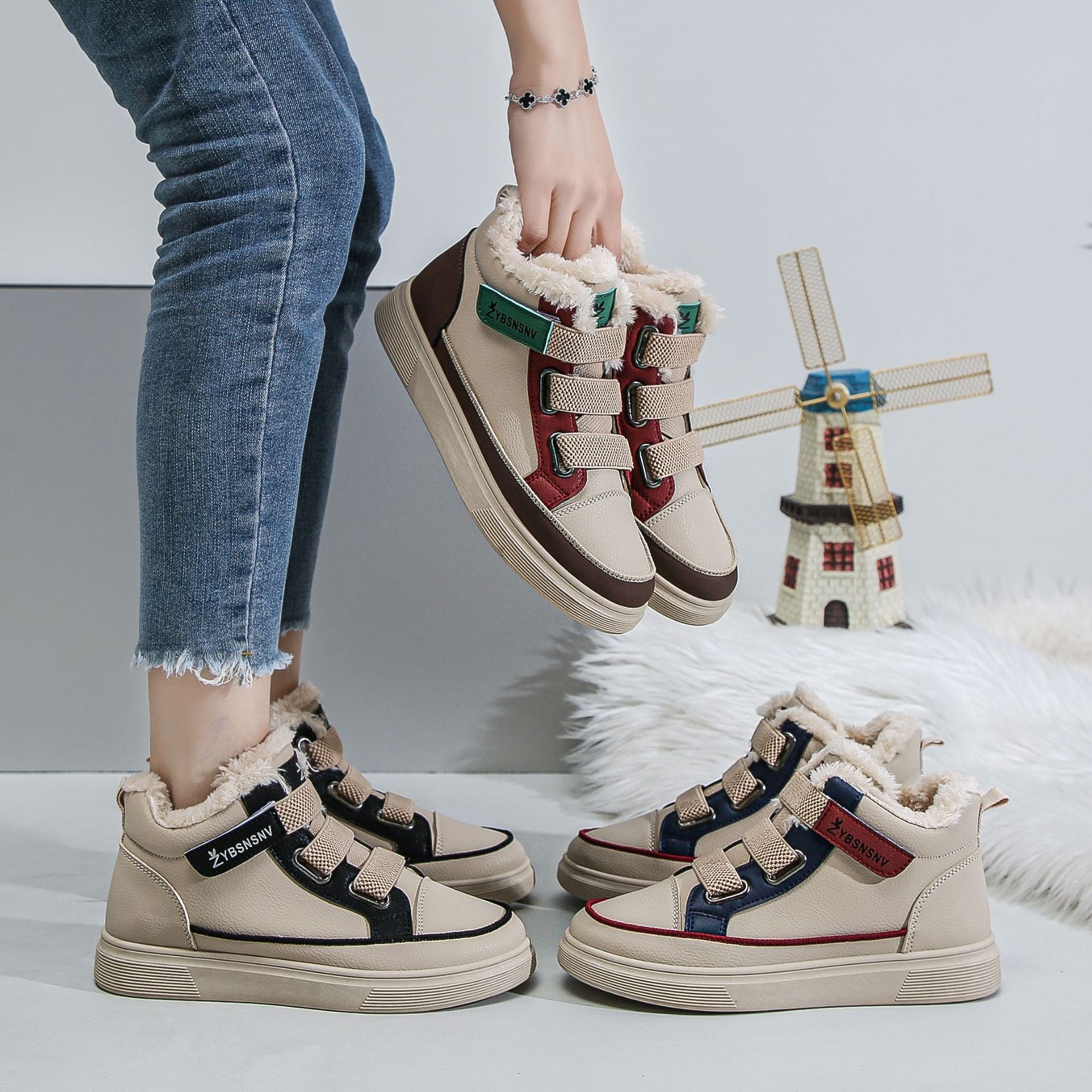 Damen Sportliche Warmgefütterte Sneaker mit praktischem Klettverschluss und robustem Sohlenprofil R&B