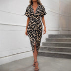 Damen Maxikleid mit schickem Knopfdesign und vorteilhaftem Schlitz R&B