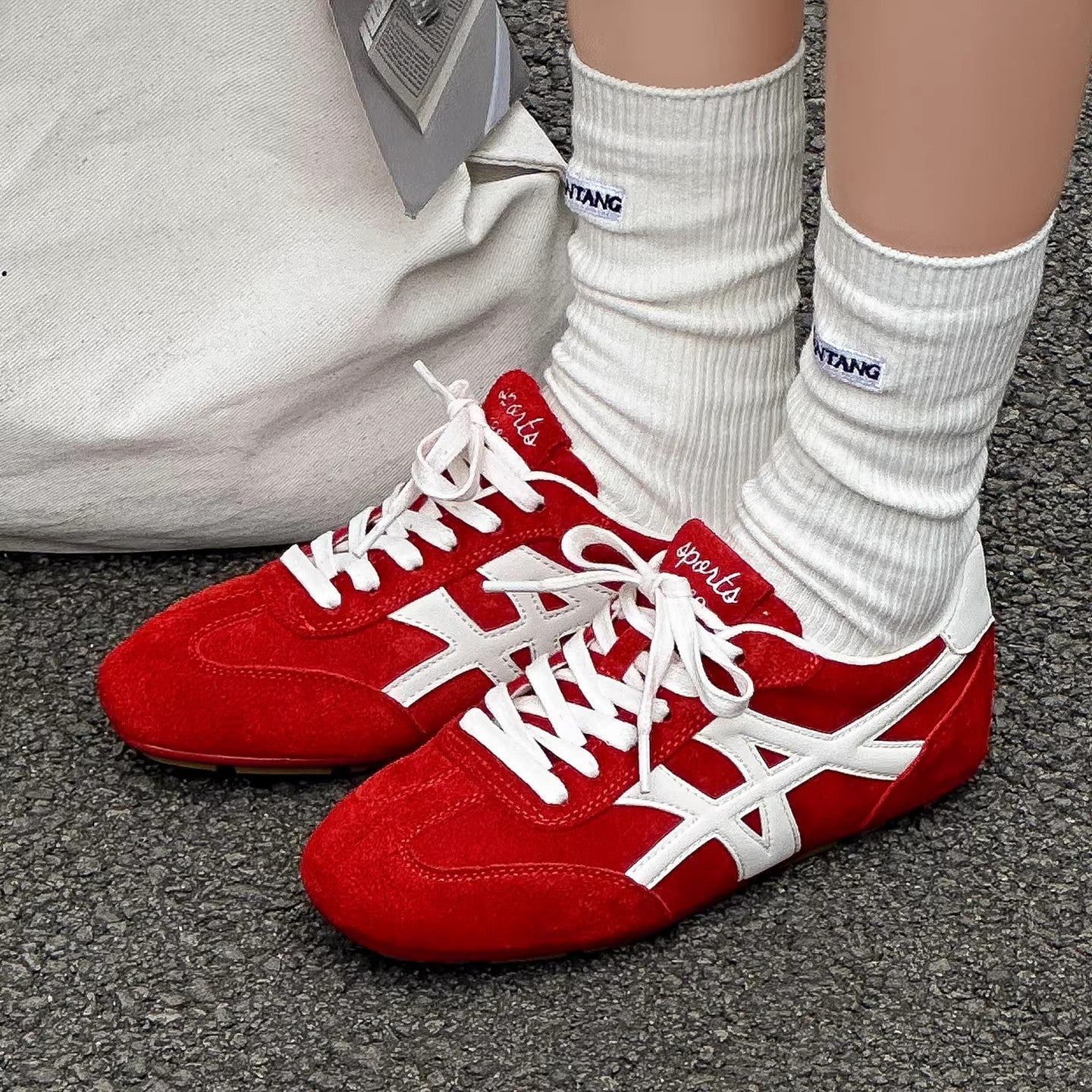 Damen Sportliche Sneakers mit atmungsaktivem Obermaterial und rutschfester Sohle R&B