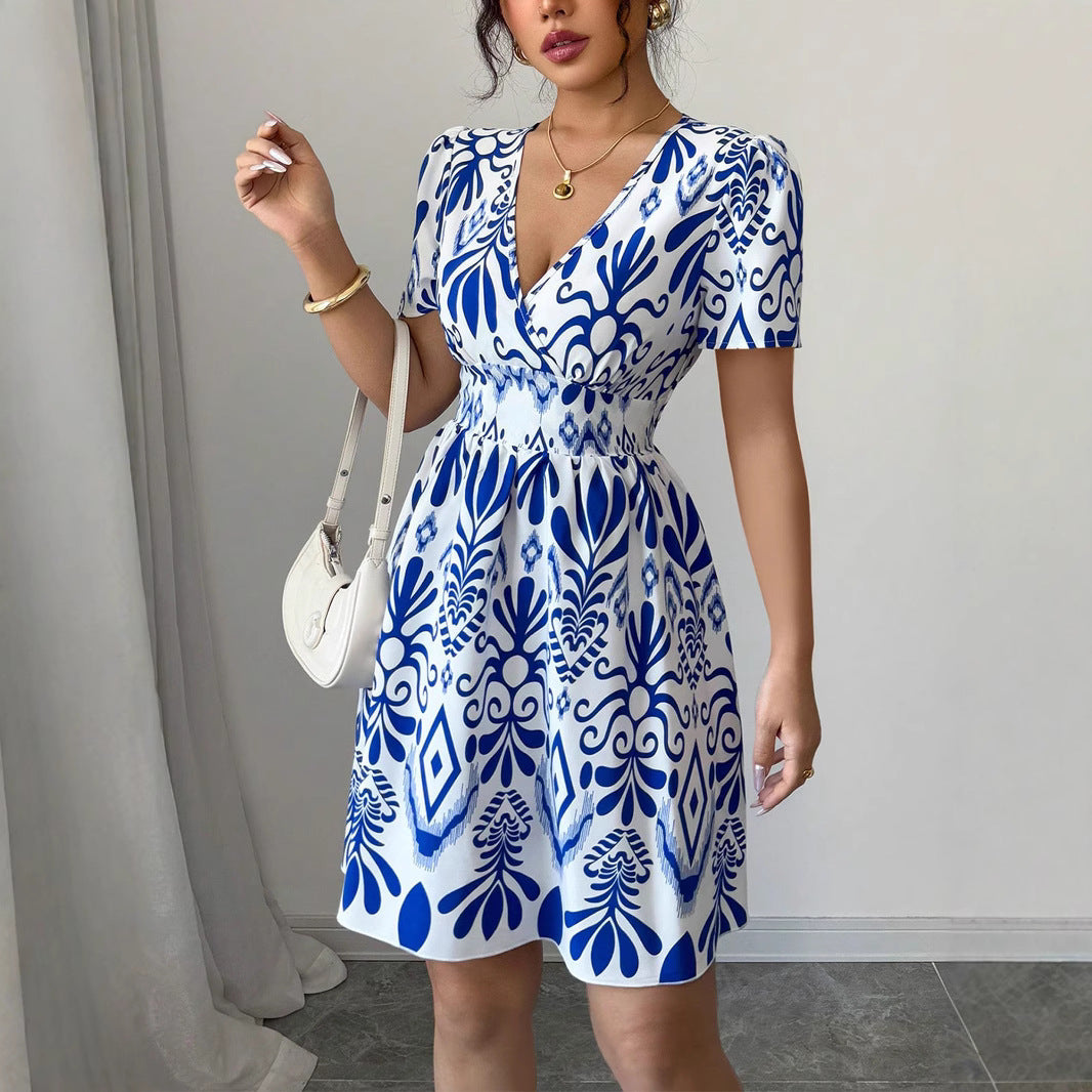 Damen Sommerliches Mini-Kleid mit elegantem V-Ausschnitt und floralen Mustern R&B