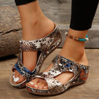 Damen Offene Riemchen-Sandalen mit floralen Akzenten R&B