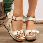 Damen Wedge-Sandalen mit buntem Riemendesign und komfortabler Fußbettgestaltung R&B