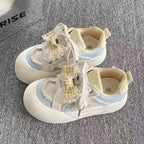 Damen verspielte Sneaker mit dekorativen Rüschen und komfortabler Dämpfung R&B