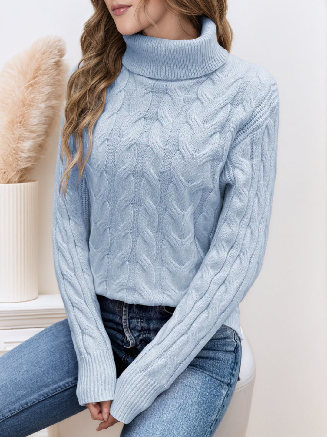Damen Strickpullover mit hohem Kragen und Zopfmuster R&B