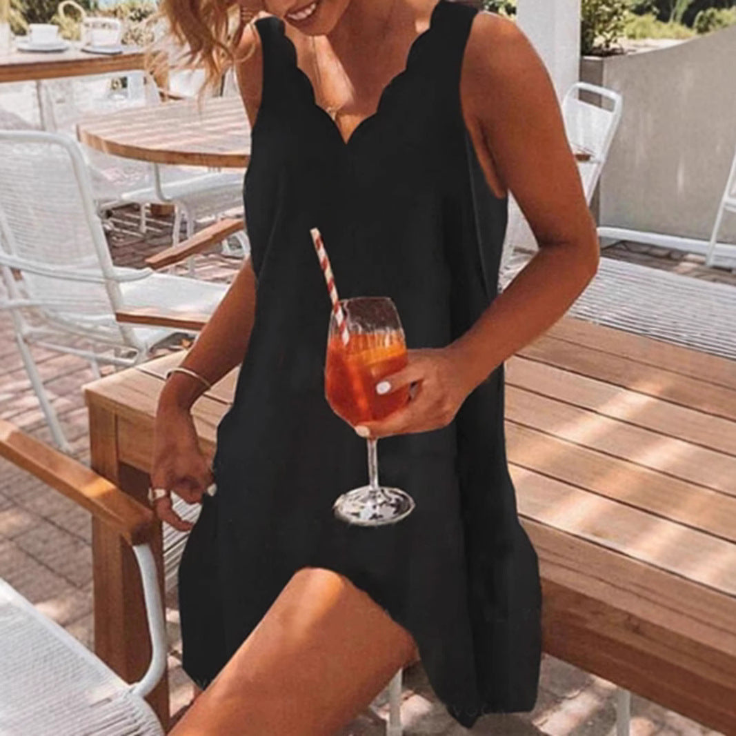 Damen ärmelloses Freizeitkleid mit modischem Wellen-Ausschnitt Heidi-Mode