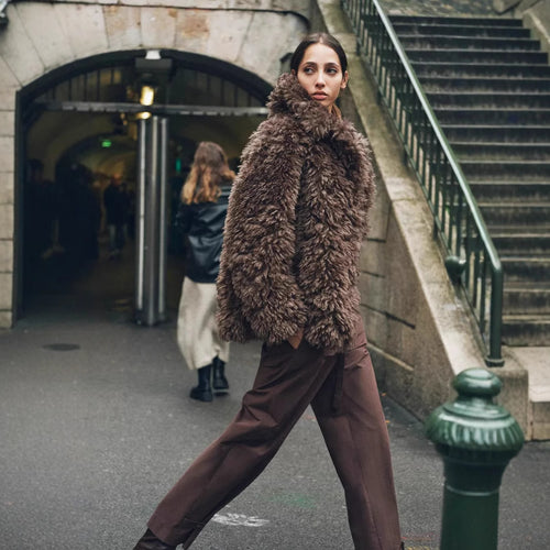 Damen Plüschjacke mit weichem Kunstfell und elegantem Kragen R&B