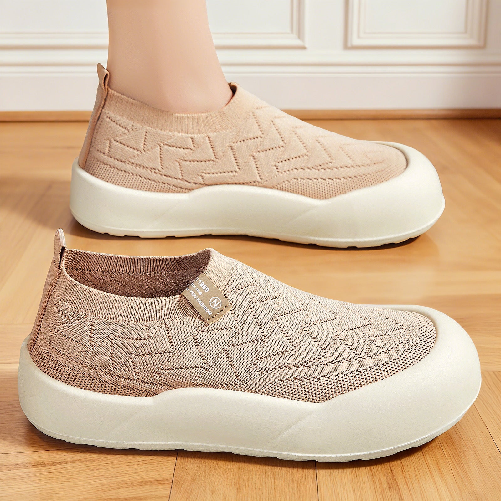 Damen Bequeme Slip-On Sneakers mit flexiblem Strickdesign R&B