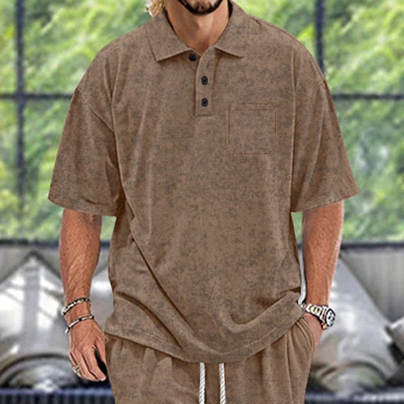 Herren Poloshirt mit strukturiertem Design und praktischen Knöpfen