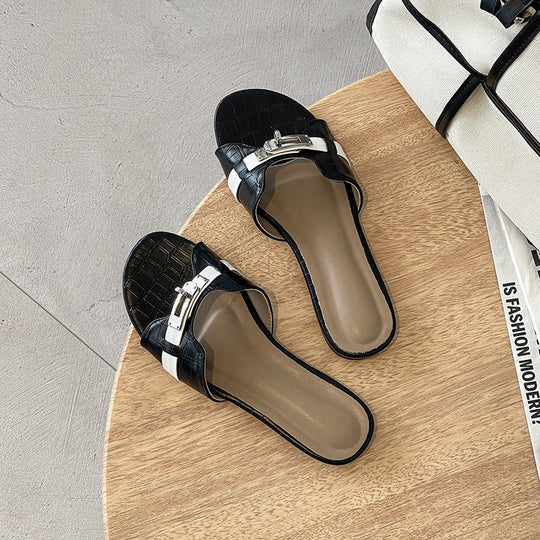 Damen Komfortable Slides mit elegantem Kettendetail R&B