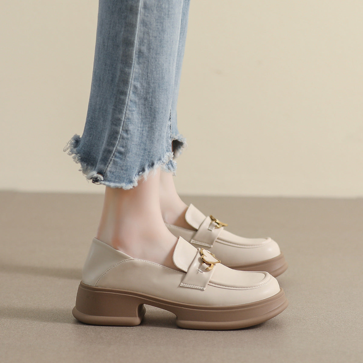 Damen Mokassin-Schuhe mit trendigem Herz-Akzent und massiver Sohle