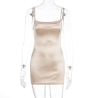 Damen elegantes Nachtkleid mit hochwertigen Spaghettiträgern und glattem Satinfinish R&B