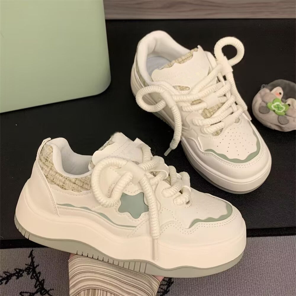 Damen Sportliche Sneakers mit innovativer Designstruktur R&B