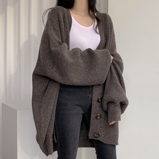 Damen Grobstrick Cardigan mit oversized Schnitt und dekorativen Knöpfen R&B