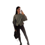 Damen kuschelige Wolljacke mit modischen Knopfdetails R&B