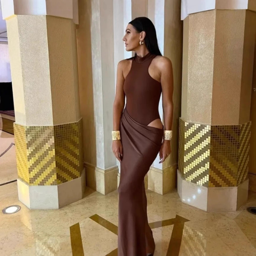 Damen Elegantes bodenlanges Kleid mit hochgeschlossenem Kragen und asymmetrischer Drapierung R&B