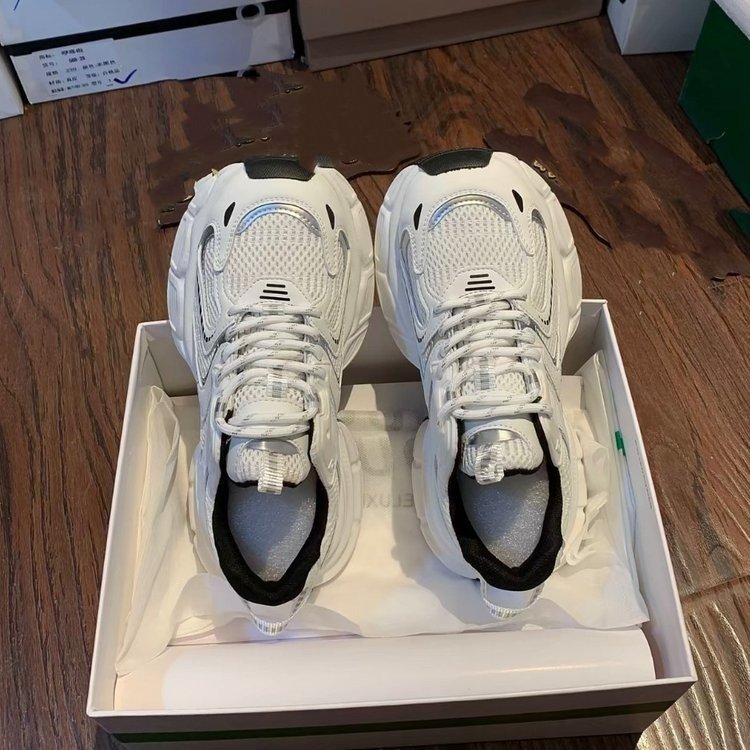 Damen Sportliche Laufschuhe mit atmungsaktivem Obermaterial und dämpfender Sohle R&B