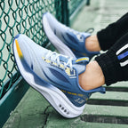 Damen Sportschuhe mit atmungsaktiver Mesh-Oberfläche und dämpfendem Sohlenkonzept