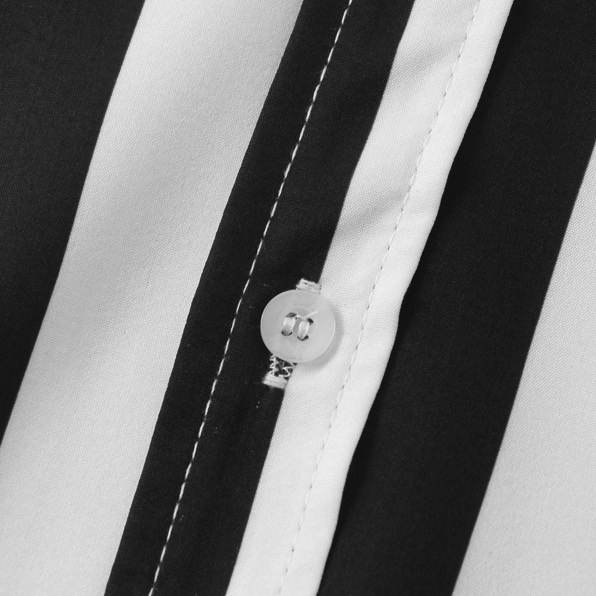 Herren Kurzarmhemd mit klassischem Streifenmuster und hochwertigem Stoff