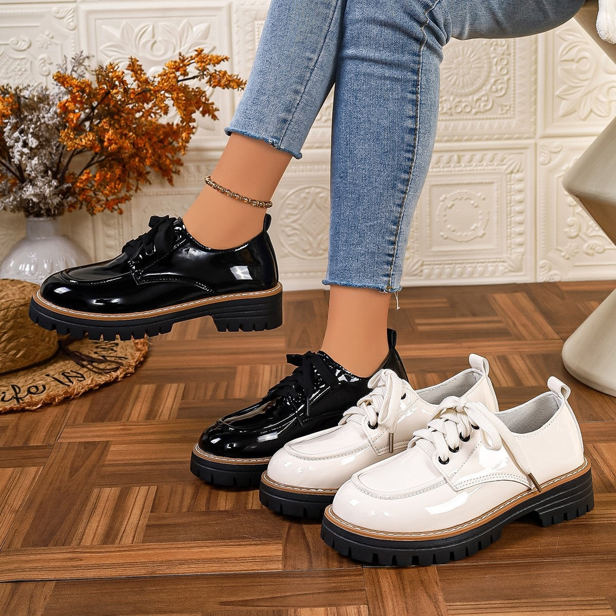 Damen Glänzende Schnürschuhe mit robustem Profil R&B