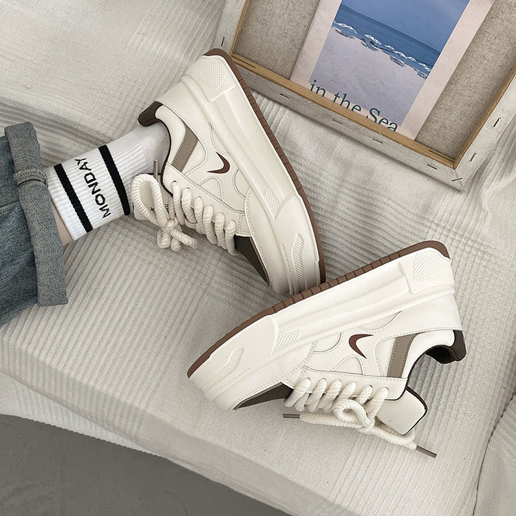 Damen modische Sneaker mit hohem Plateau und atmungsaktiver Obermaterial von