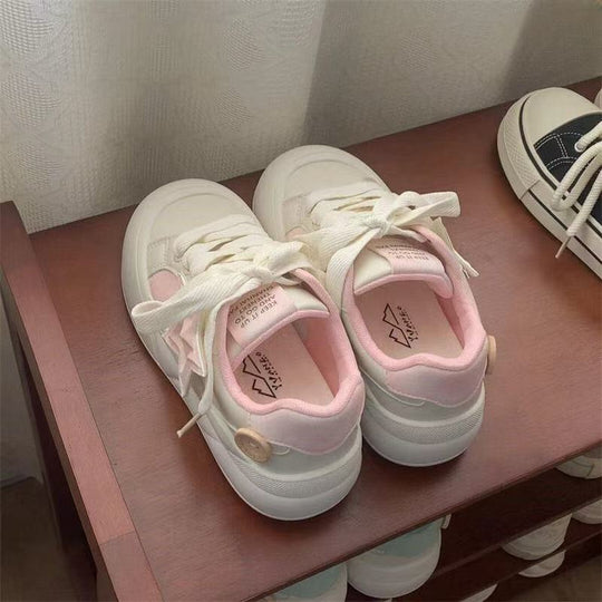 Damen Sneakers im sportlich-eleganten Design mit dekorativem Knopf und gepolsterter Innensohle R&B