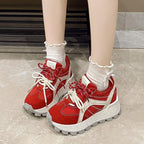 Damen Sportliche Sneakers mit hohem Plateau und trendiger Schnürung R&B